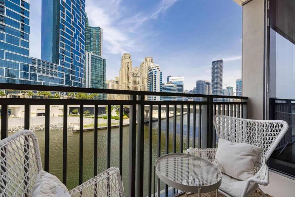 Water Front - Beautiful 1br On Marina
