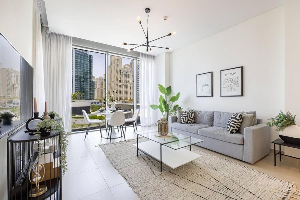 Apartment Water Front - Beautiful 1br On Marina Dubai